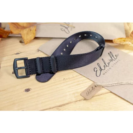 Edelwolle Black prémium Nato óraszíj, fekete, 18mm